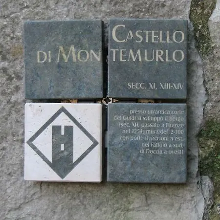 Borgo Della Rocca * モンテムルロ