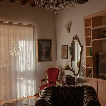 Borgo Della Rocca Отель типа 