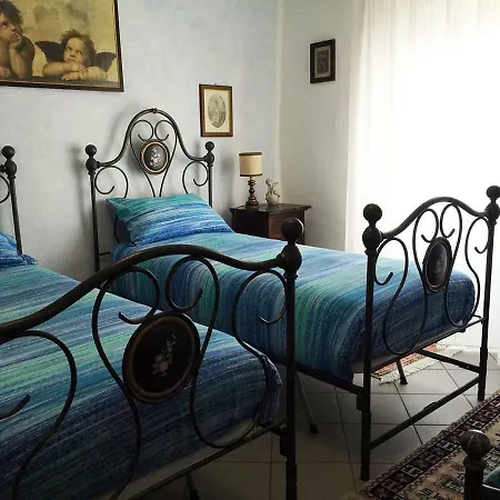 Borgo Della Rocca Bed & Breakfast *