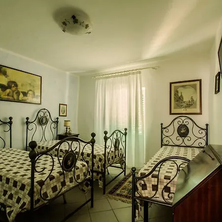 Borgo Della Rocca Монтемурло